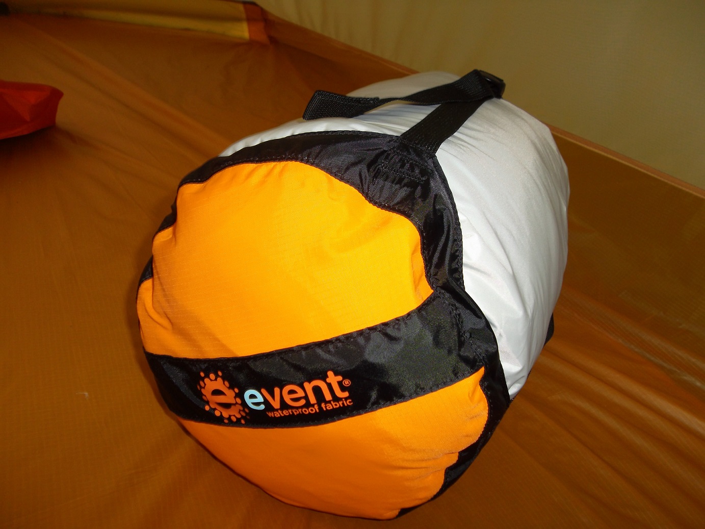 sea to summit event compression dry sack review